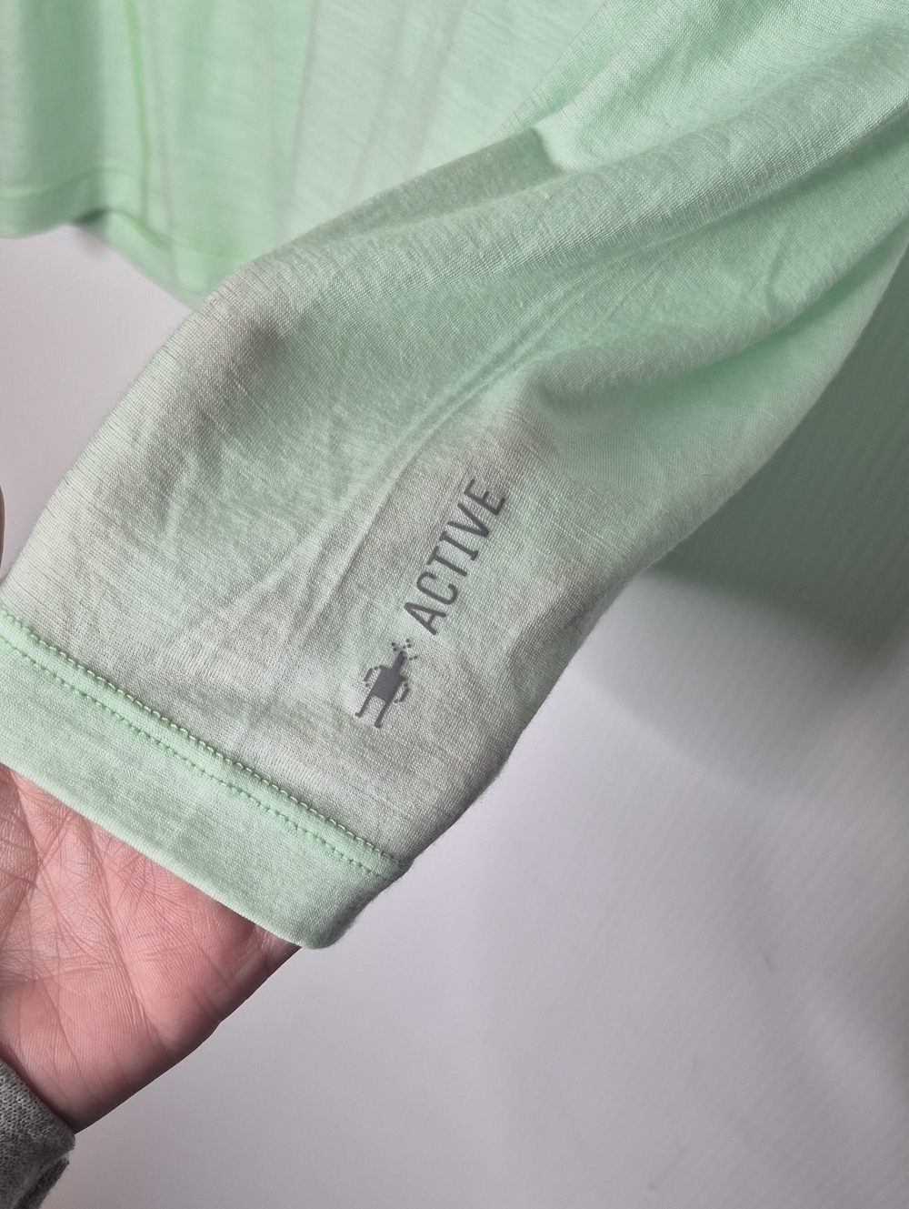 NWOT Smartwool Matcha Green T-shirt Size Large - Picture 3 of 8